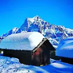 Thun Alps Scenic Views And Concierge By Swisshut * Oberhofen