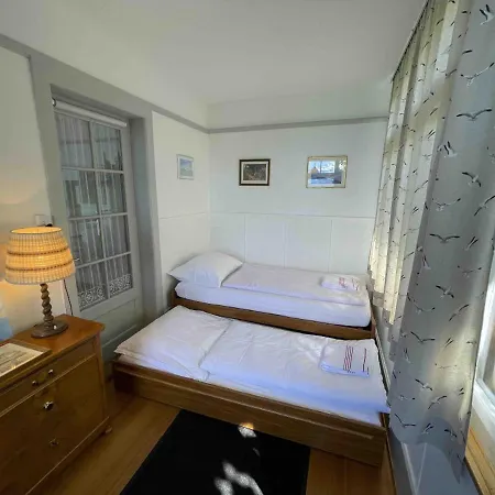 Thun Alps Scenic Views And Concierge By Swisshut Oberhofen